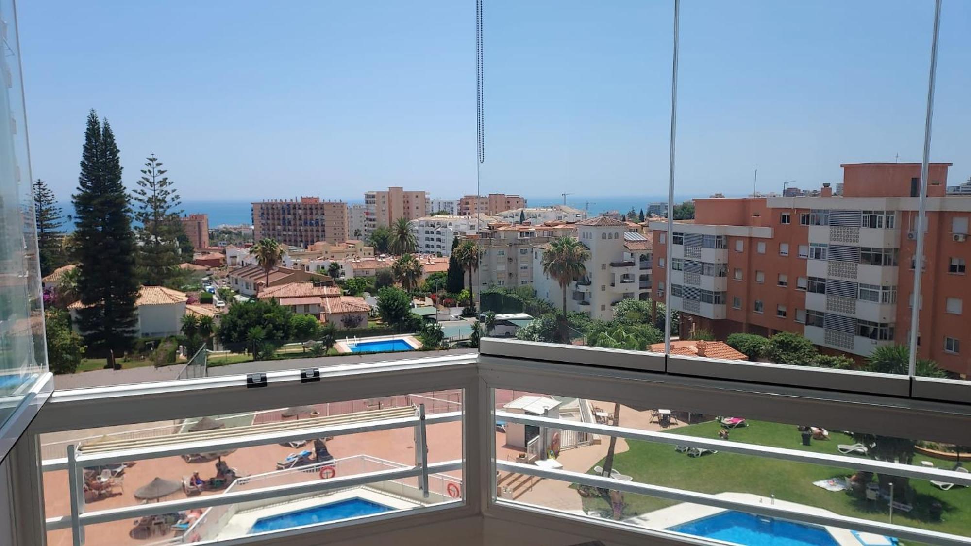 Enjoying Together Torremolinos Exterior photo